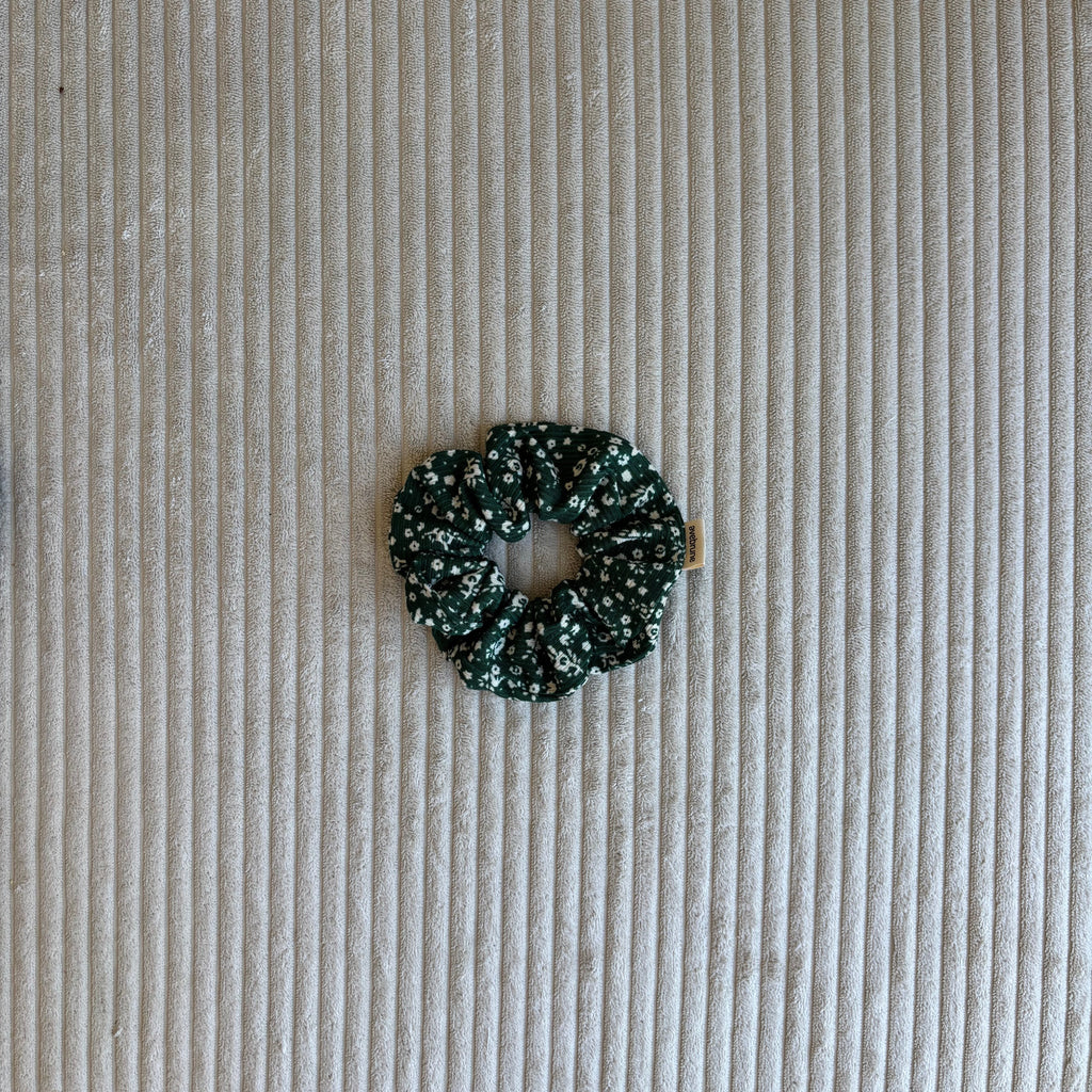 Chouchou vert à fleurs